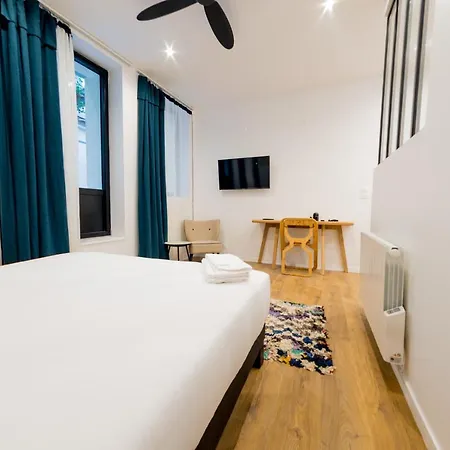 Ama Apartment