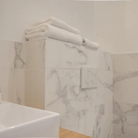 Ama Apartment